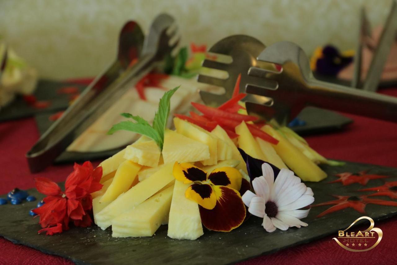 Hotel Bleart Škalngur 外观 照片