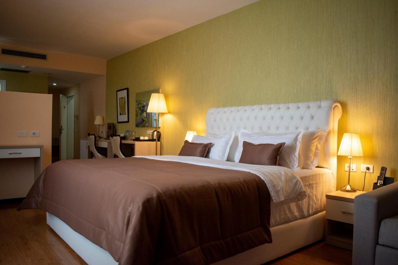 Hotel Bleart Škalngur 外观 照片